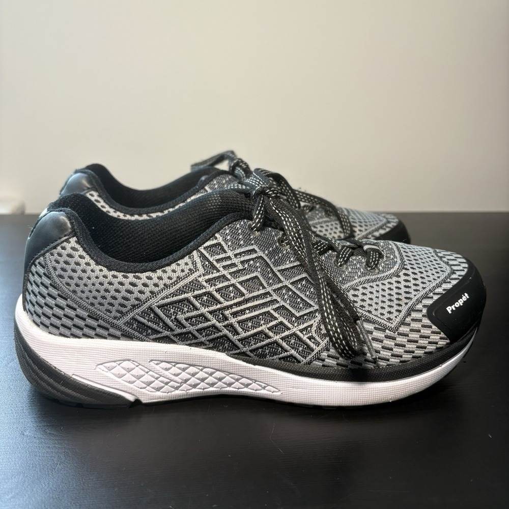 Propet One Women's Orthotic Diabetic Shoe Sneaker Size 8 Wide D Black And White - Picture 2 of 5